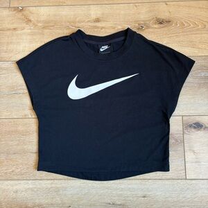 Cropped Nike Tshirt